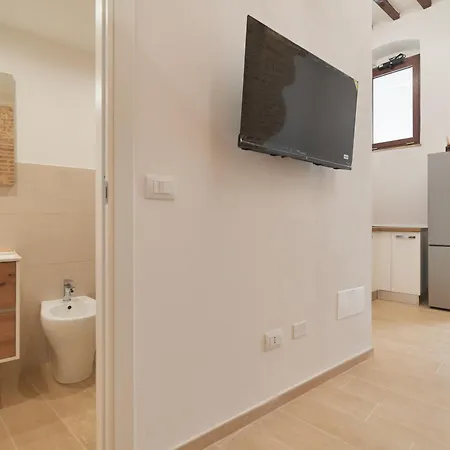 Am10 - Modern Flat In Historic Center *