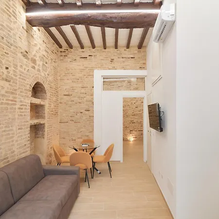 Am10 - Modern Flat In Historic Center