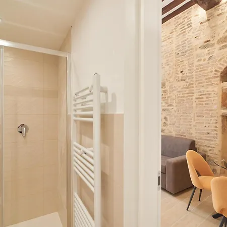 Appartamento Am10 - Modern Flat In Historic Center *